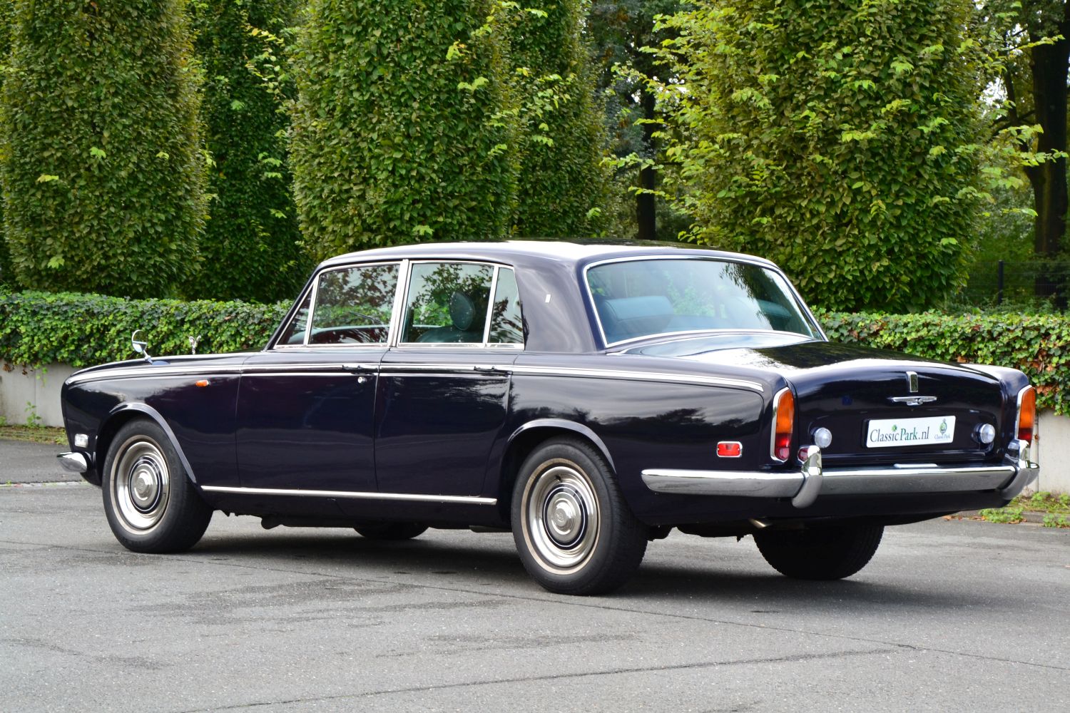 Classic Park Cars | Rolls-Royce Silver Shadow