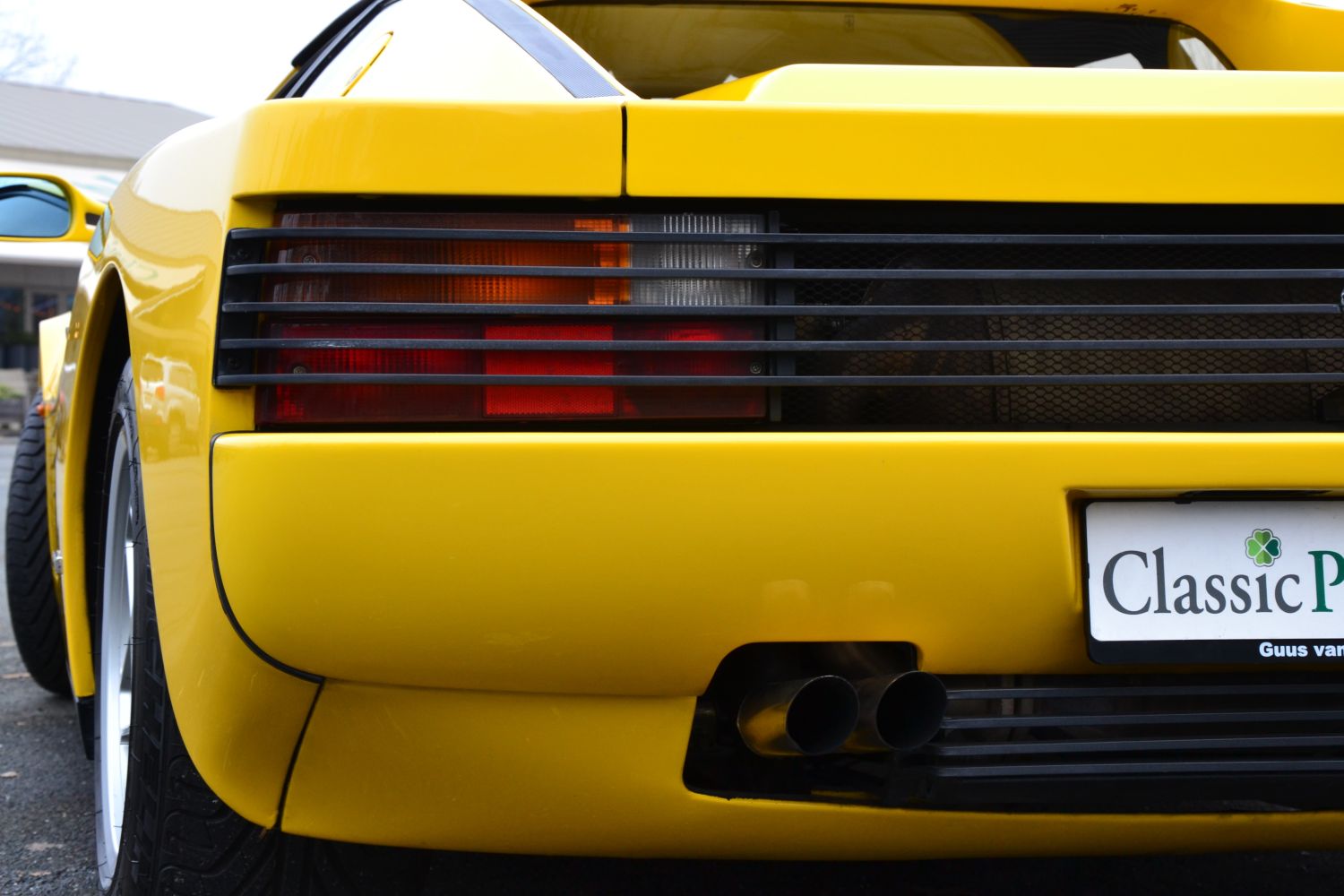 Classic Park Cars | Ferrari Testarossa