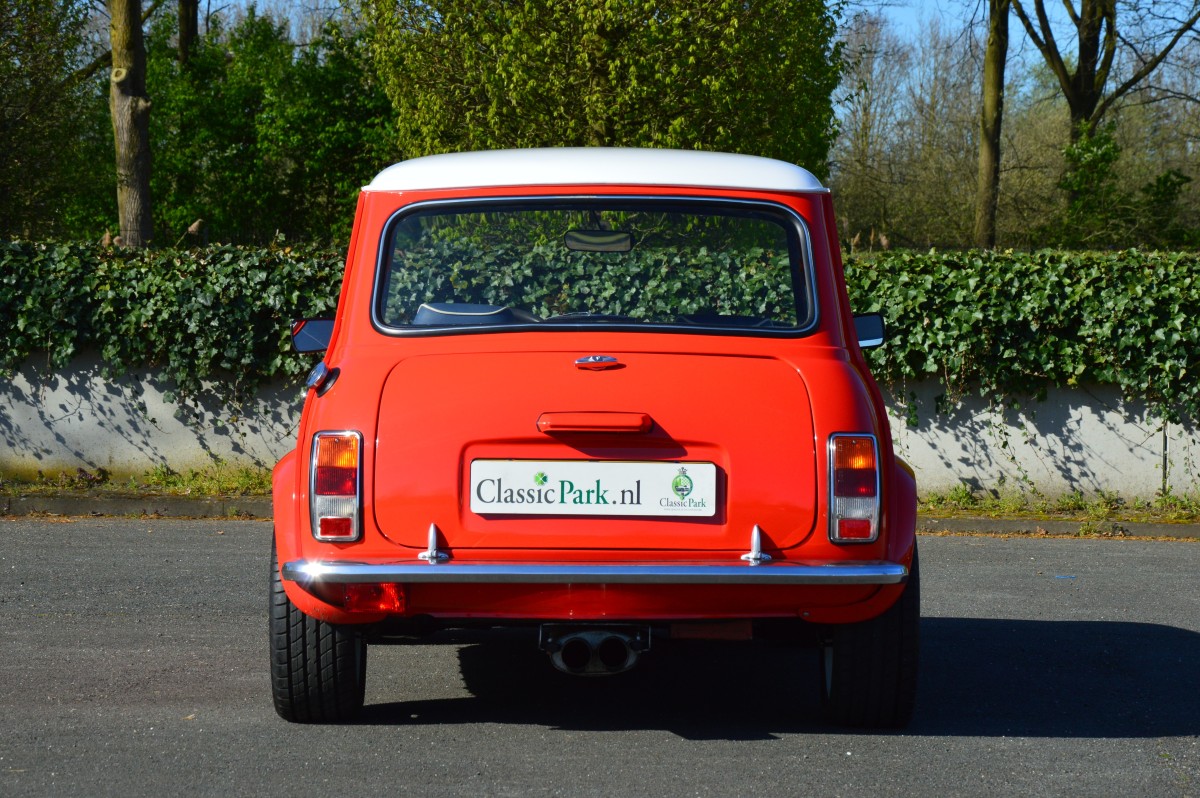 Mini 1000 E (Austin) - Classic Park Cars