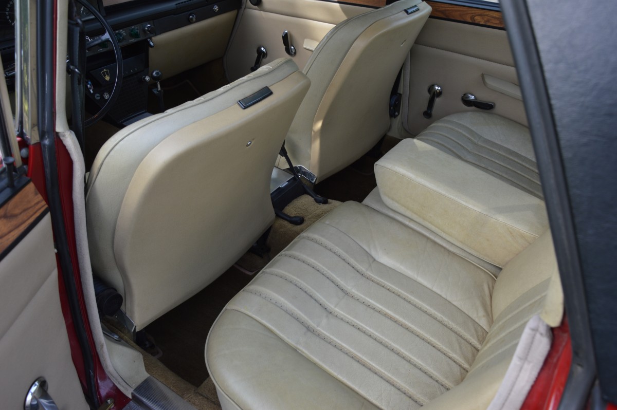 Rover 2000 TC - Classic Park Cars